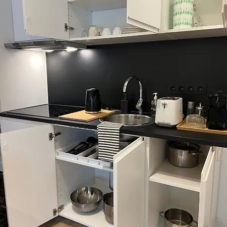 2 Bedroom With Garden Close To Station Appartement