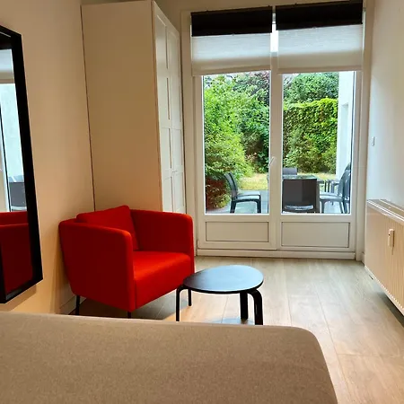 Apartment 2 Bedroom With Garden Close To Station *